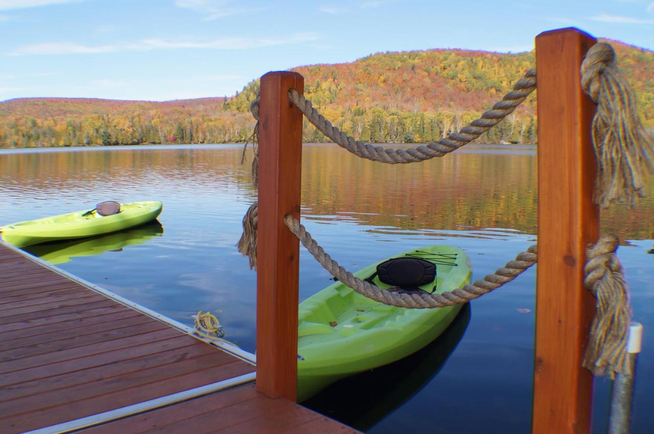 Lac-Saguay Motel Ours Bleu المظهر الخارجي الصورة